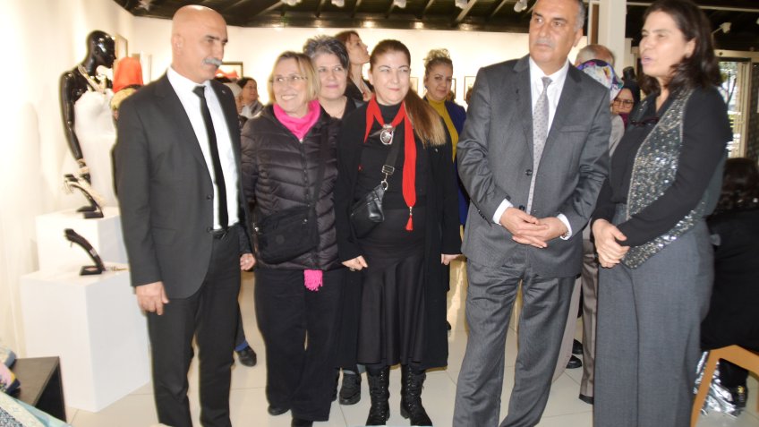 Yılın son el emeği eserleri sergide