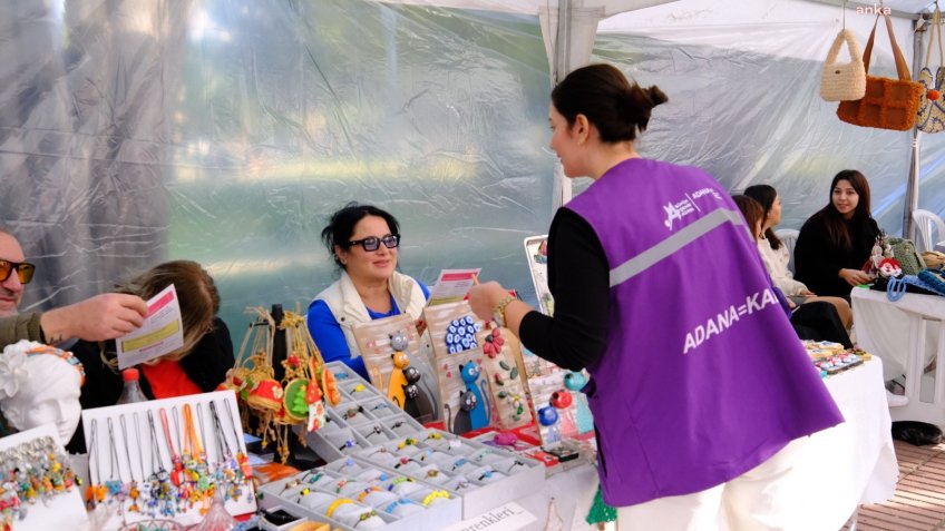 Adana Büyükşehir Belediyesi Kadın Emeği Pazarı, kent halkıyla buluştu 