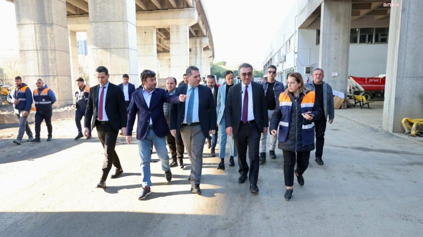 Bayrampaşa Belediye Başkanı Mutlu, temizlik işleri müdürlüğünde incelemelerde bulundu 
