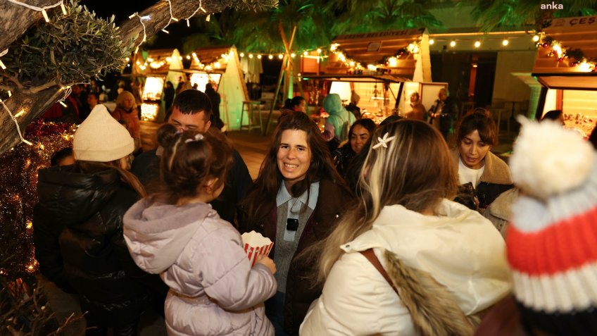 Çeşme’de yeni yıl heyecanı: Yılbaşı Panayırı açıldı