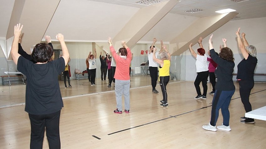 Çınarlar, spor yaparak “Hayatın İçindeyim" ile zinde kalıyor