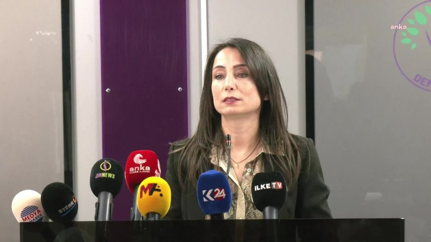 DEM Parti heyeti Süleymaniye'de... Hatimoğulları: Suriye'de demokratik bir sürecin inşa edilmesi konusunda görüşlerimizi paylaştık 
