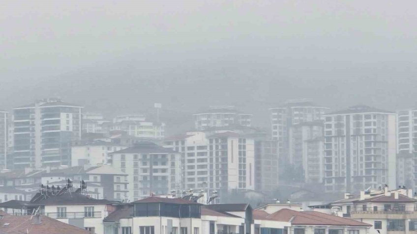Elazığ’da yüksek kesimlerde yoğun sis etkisini sürdürüyor