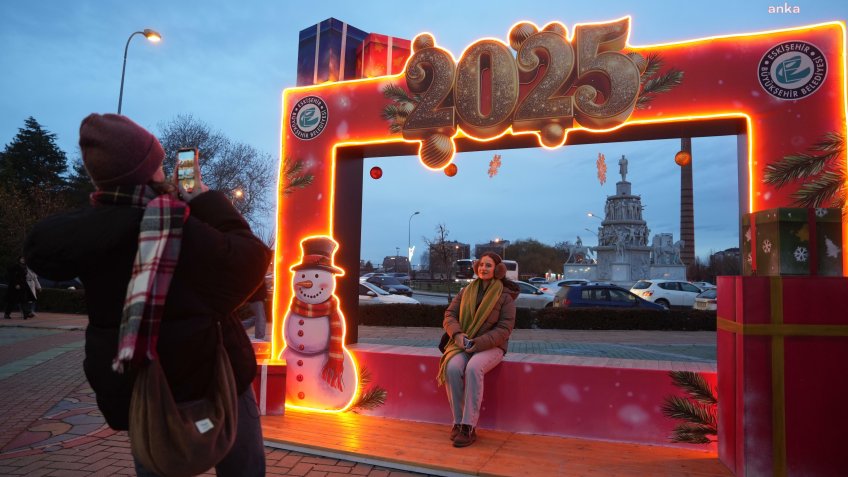 Eskişehir'de yeni yıla fotoğraflı 'merhaba'