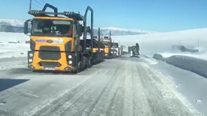 Ilgar dağı geçidinde tır kuyruğu