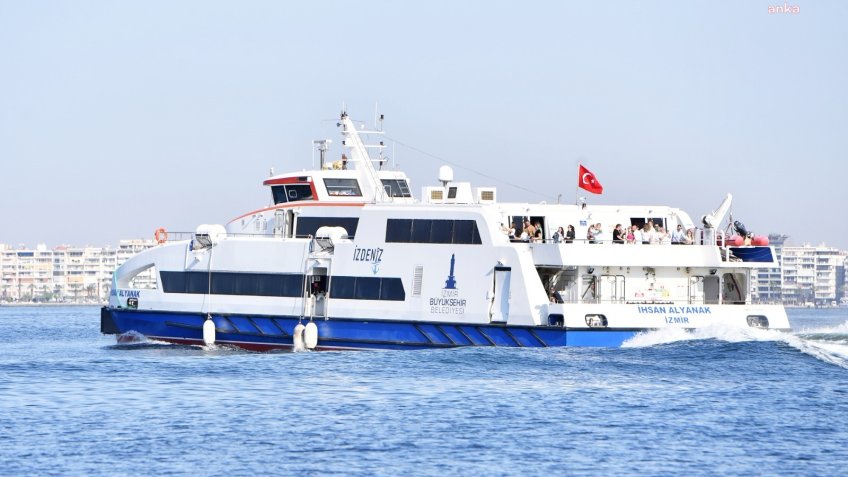 İzmir’de toplu ulaşıma yılbaşı ayarı