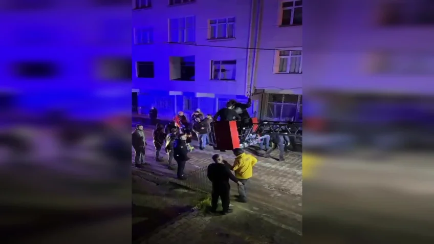 Kocaeli'de doğal gaz patlaması: 13 kişi yaralandı