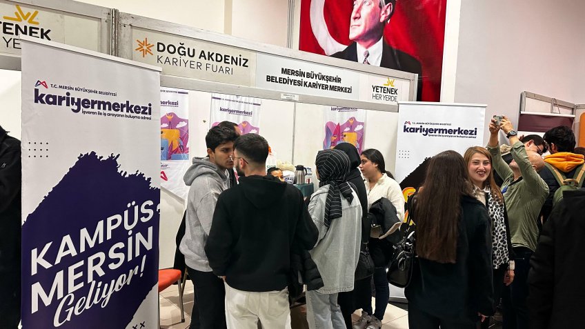 Mersin Büyükşehir Belediyesi Kariyer Merkezi, Doğu Akdeniz Kariyer Fuarı’ndaki yerini aldı