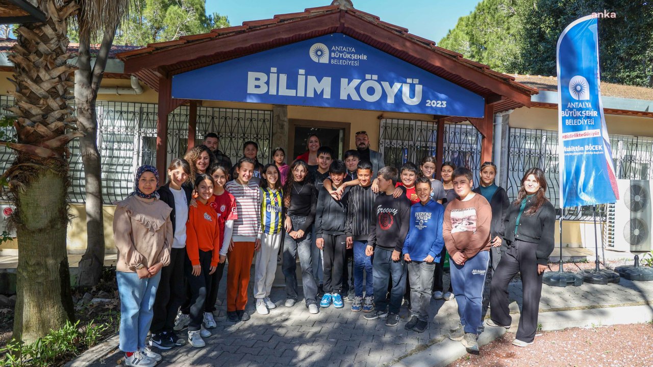 Antalya Büyükşehir Belediyesi Serik Bilim Köyü'nde yarıyıl tatili etkinliği