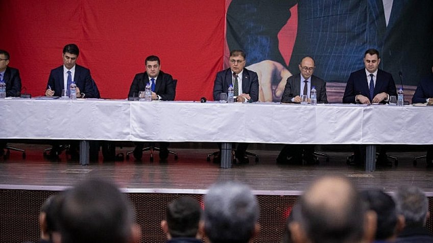Başkan Tugay Torbalı'da muhtarlarla bir araya geldi