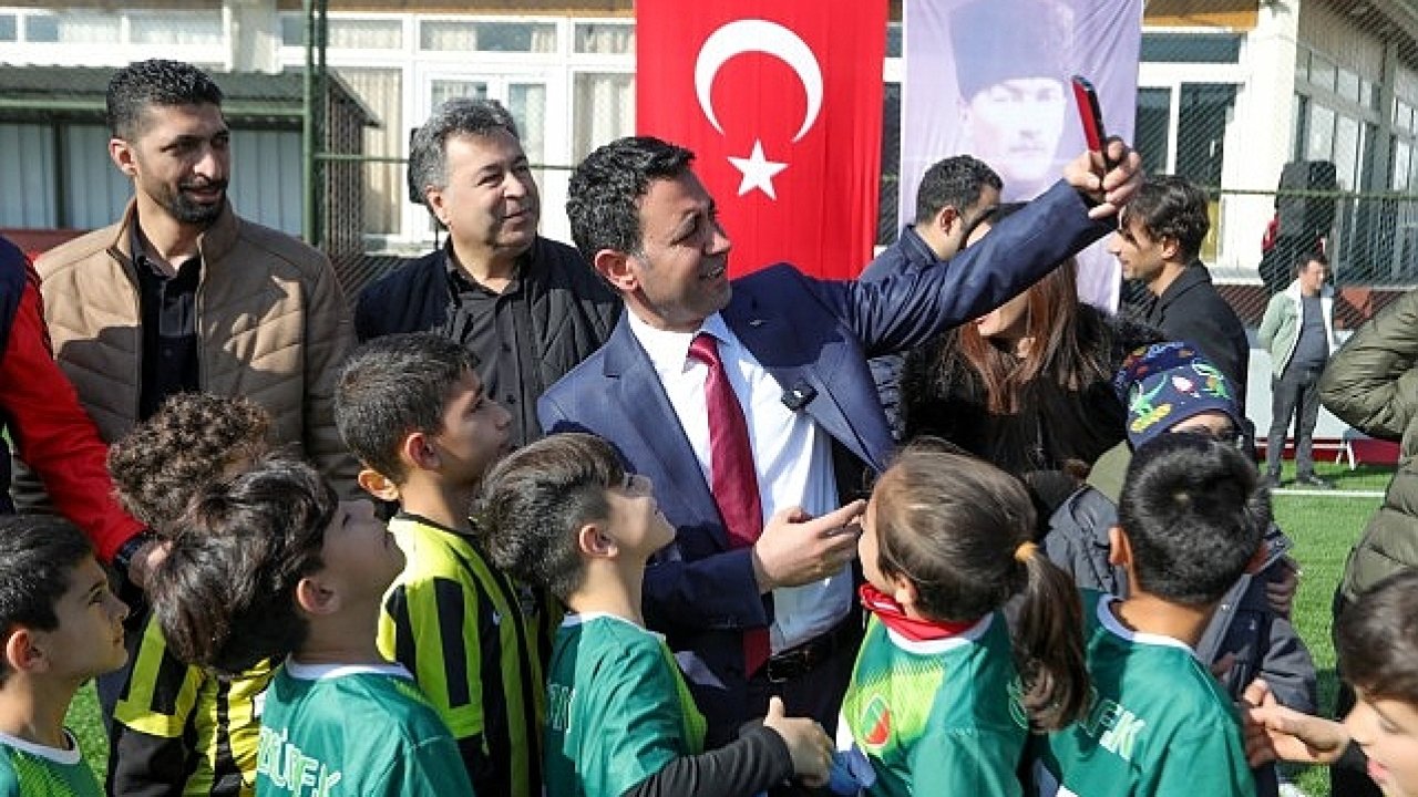 Bayraklı'da U-10 Cup turnuvası görkemli finalle tamamlandı
