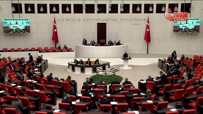 DEM Parti'nin ataması yapılmayan öğretmenlere ilişkin araştırma önerisi reddedildi 