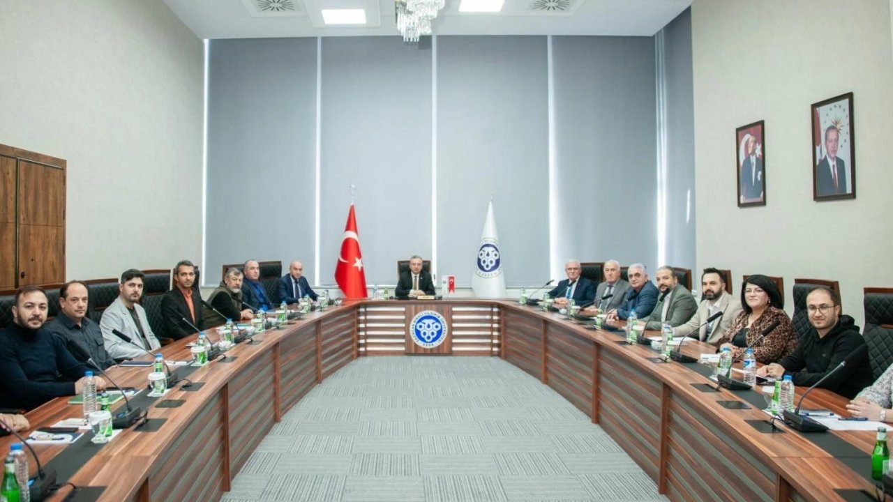 EBYÜ Uygulama ve Araştırma Merkezleri Değerlendirme Toplantısı yapıldı