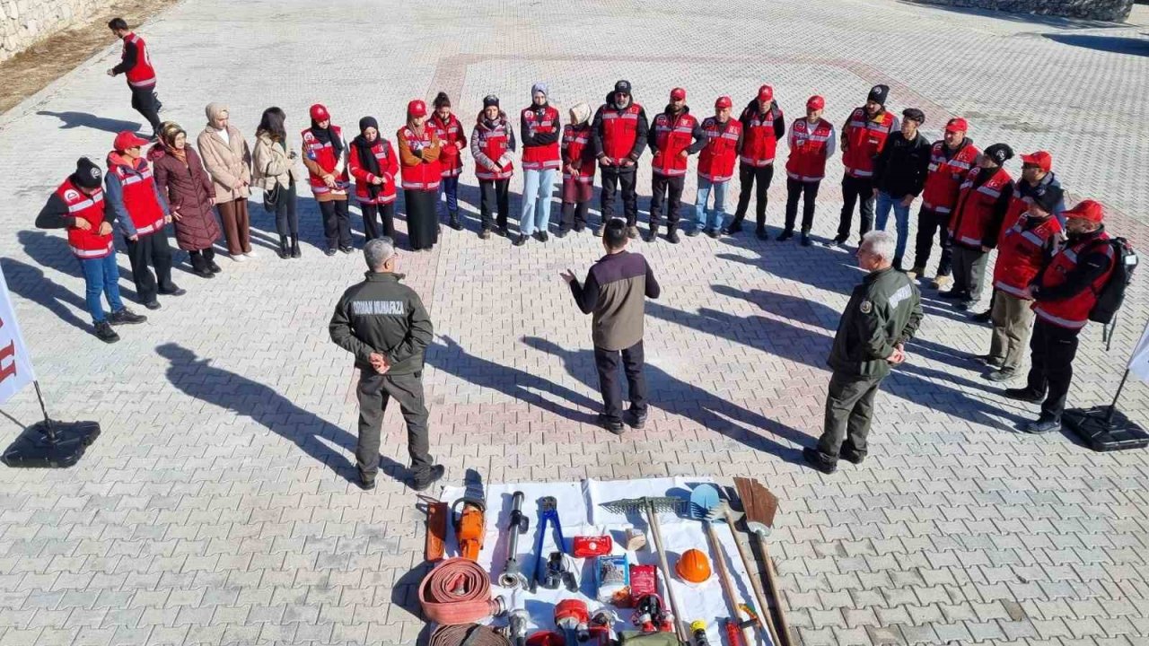 Elazığ’da orman ve kırsal alan yangınlarına müdahale eğitimi