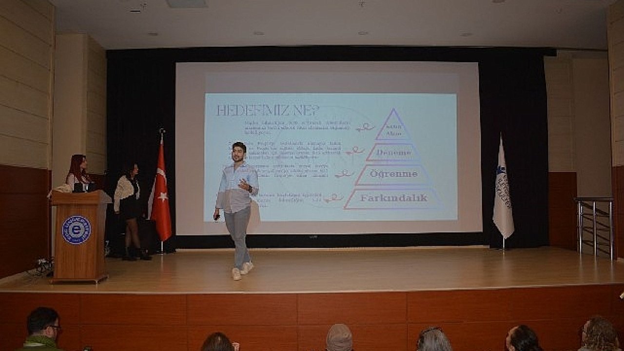 EÜ İletişim Fakültesi Reklamcılık Bölümü öğrencileri güz dönemi bitirme projelerini sundular