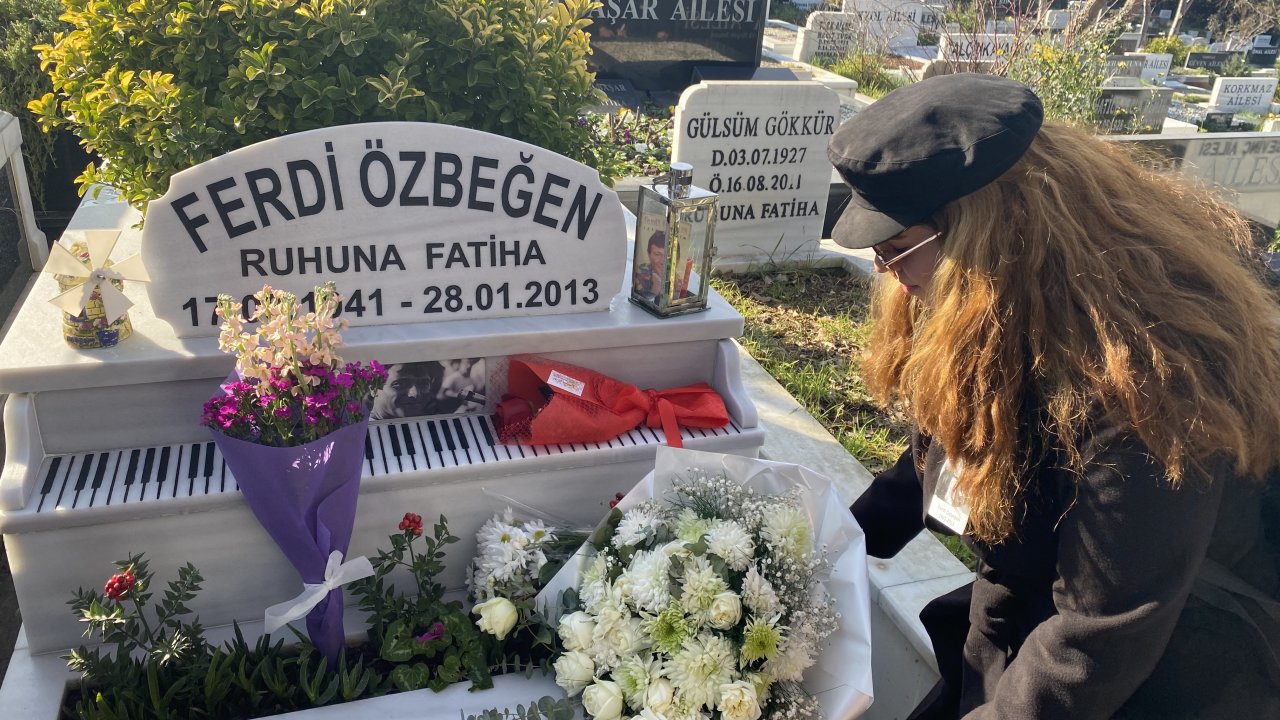 Ferdi Özbeğen, ölümünün 12’nci yılında TEV’in düzenlediği törenle anıldı