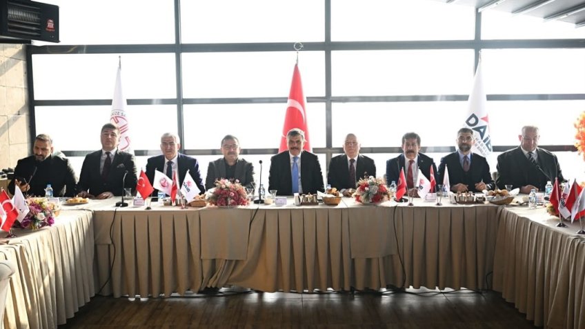 İhracaatın sorunları masaya yatırıldı