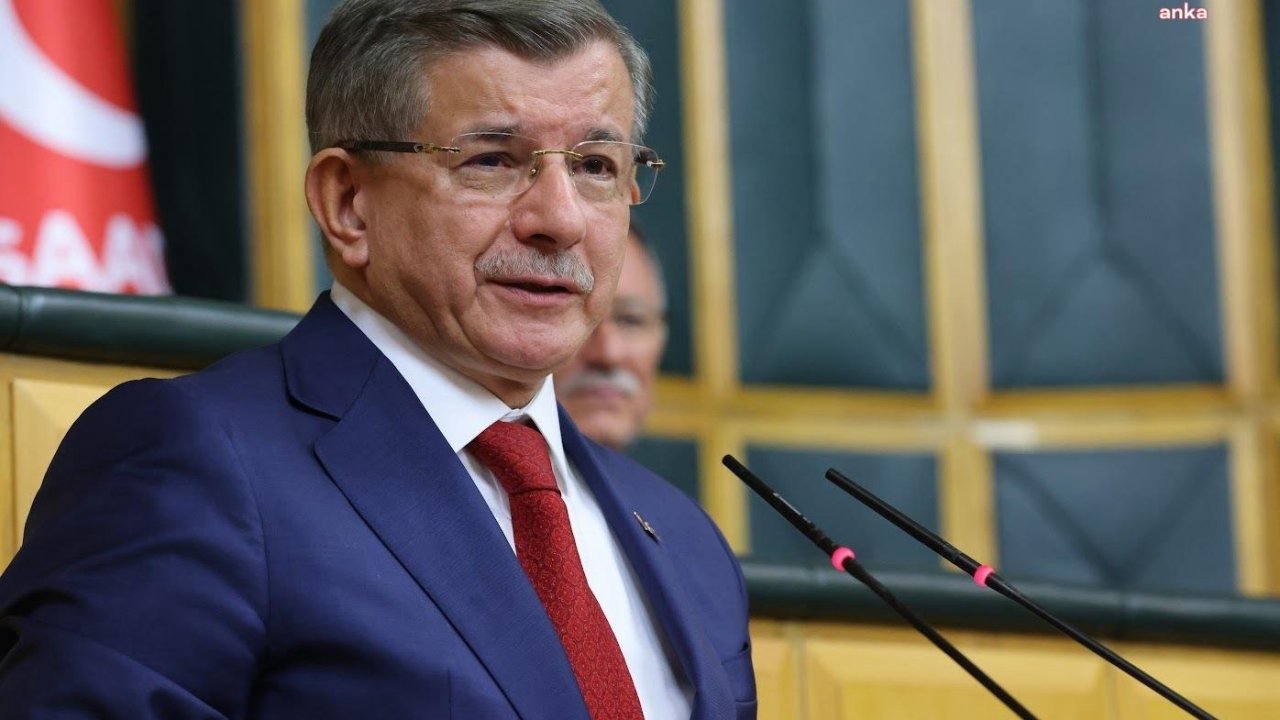 Kartalkaya’daki otel yangını faciası… Ahmet Davutoğlu: “Kendilerine biraz saygıları varsa Bolu Belediye Başkanı Tanju Özcan ve Kültür ve Turizm Bakanı Mehmet Nuri Ersoy’un derhal istifa etmesi gerekir”