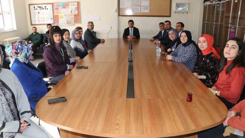 Müdür Yılmaz, Türkiye Yüzyılı Maarif Modelini anlattı
