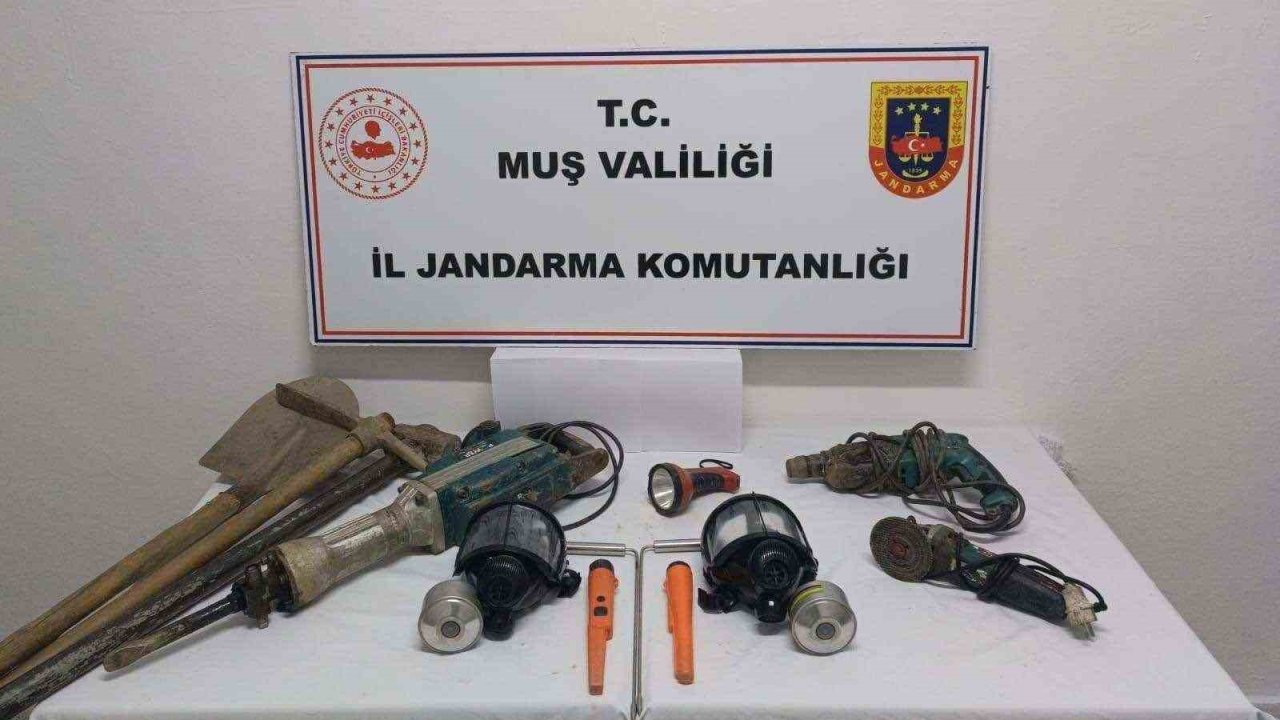 Muş’ta sit alanında kaçak kazı yapan 7 kişi yakalandı
