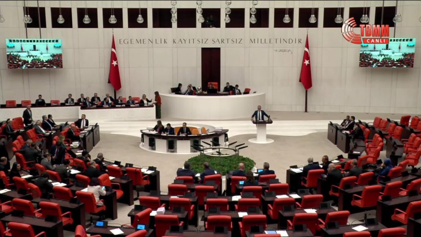 TBMM Genel Kurulu... CHP'li Serkan Sarı: "SGK'nın görevi denetlemek ve düzenlemektir, ticaret yapmak değildir"