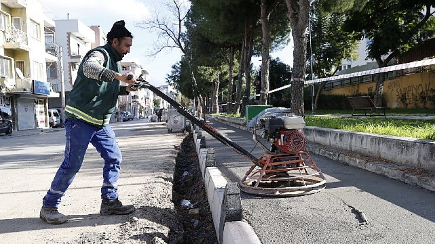 Yenilenen Konak: Asfalt ve kaldırım çalışmaları hız kesmiyor