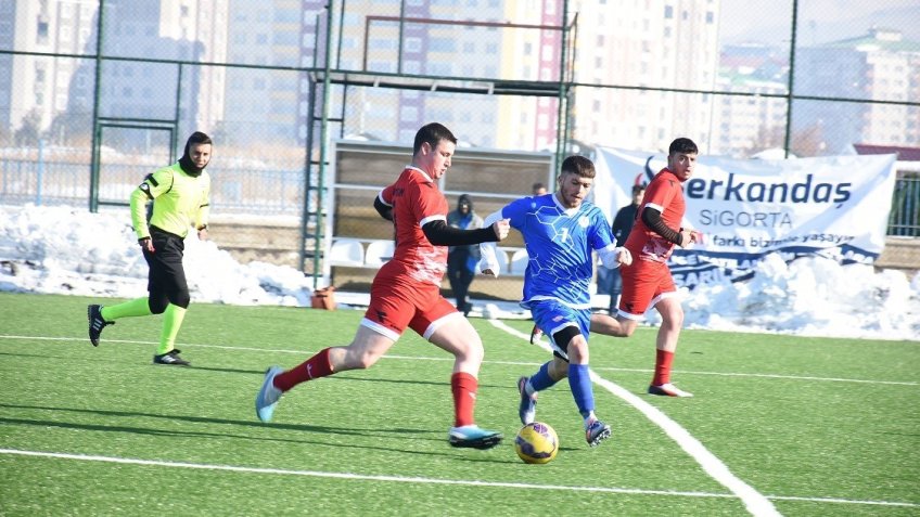 Yurtlig’de futbolun kralı İbrahim Hakkı yurdu