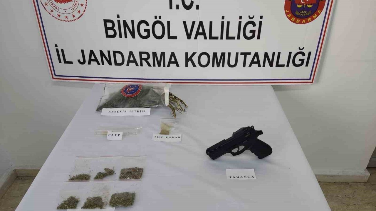 Bingöl’de aranan 8 şüpheli yakalandı