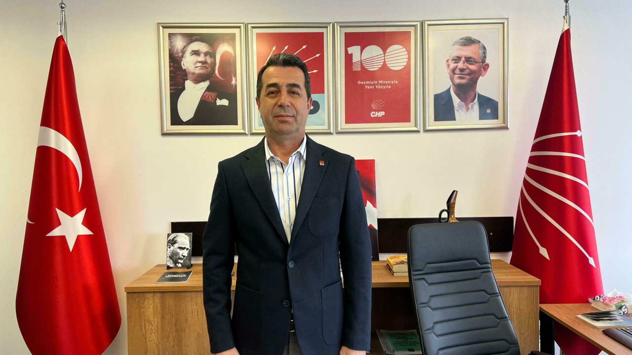 Erhan Adem: Ramazan pidesi artık iftar sofralarının değil, cebindeki paranın hesabını yapan vatandaşın gündemi haline geldi