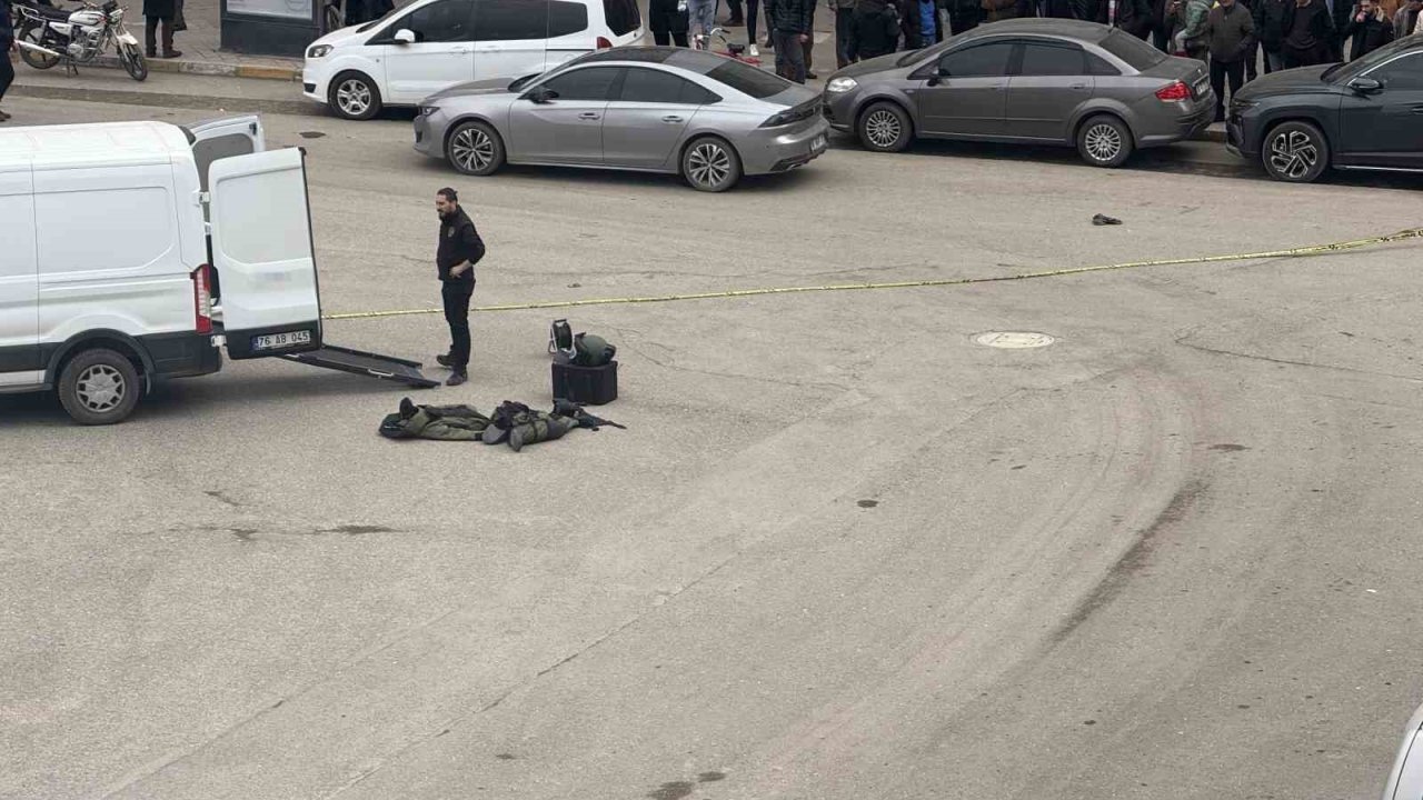 Iğdır’da şüpheli paket fünye ile patlatıldı
