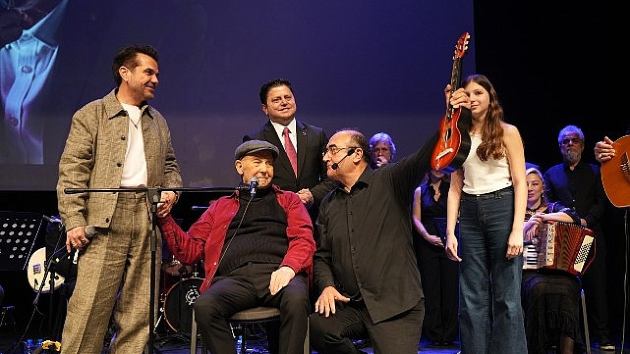 İlhan Şeşen'in 55. Sanat Yılı Kadıköy'de Kutlandı