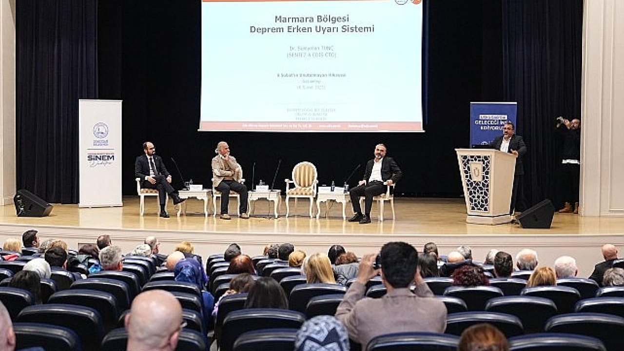Üsküdar'da “Geleceği İnşa Ediyoruz" Paneli Gerçekleşti