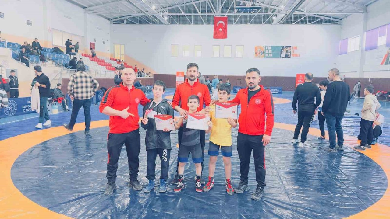 ASH spor kulübü güreşte alt yapıda iddialı