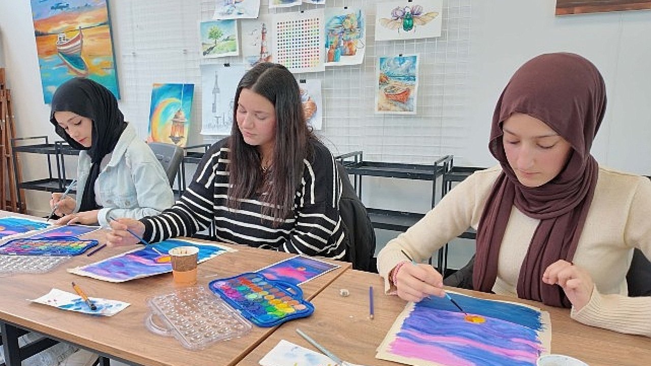 Dünya Ressamlar Günü'nde yeteneklerini keşfettiler
