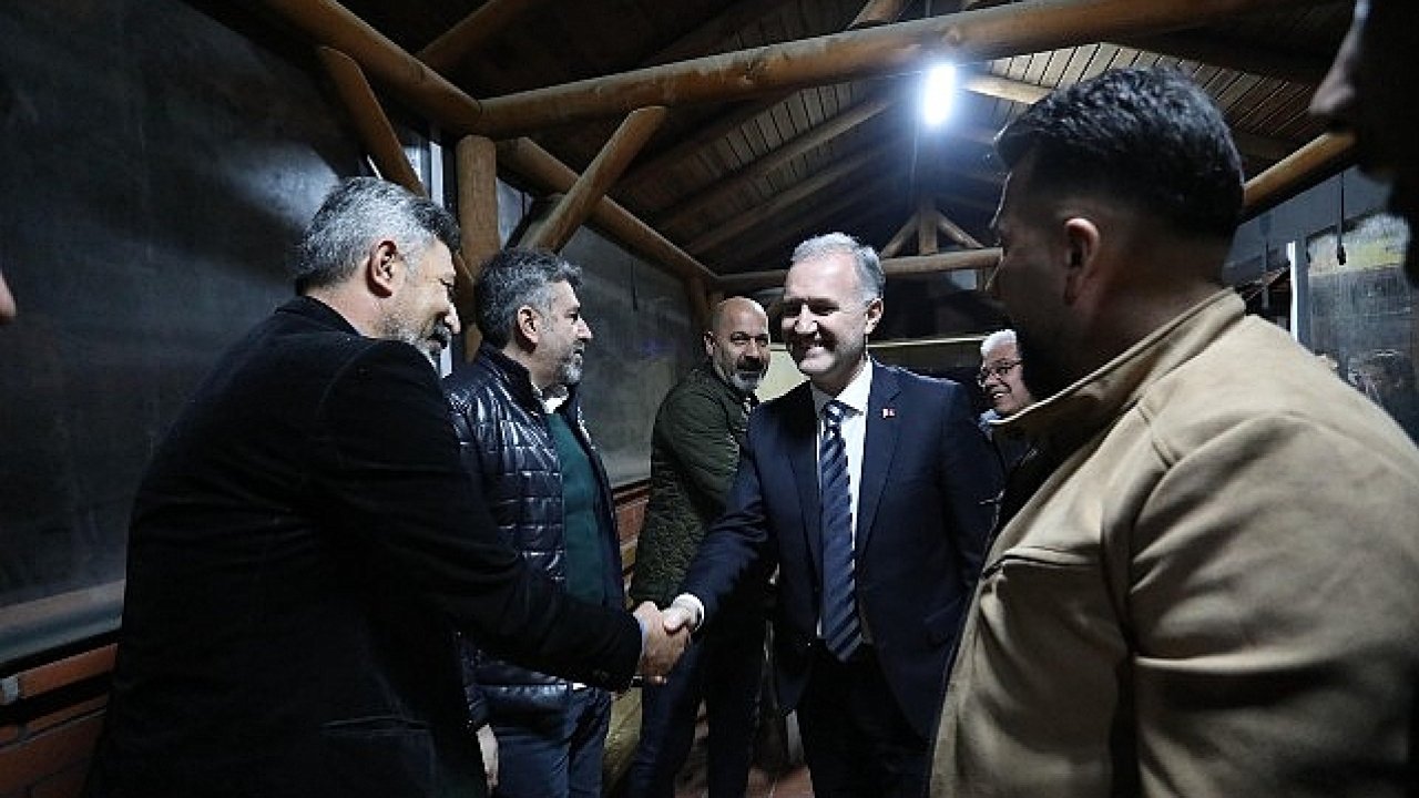 Hafız Halil İbrahim Baş yeniceköy mahallesi cemaatiyle buluştu 