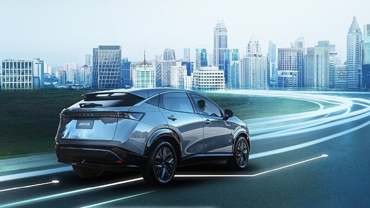 Yeni Jenerasyon “Elektrikli" Nissan Dedi