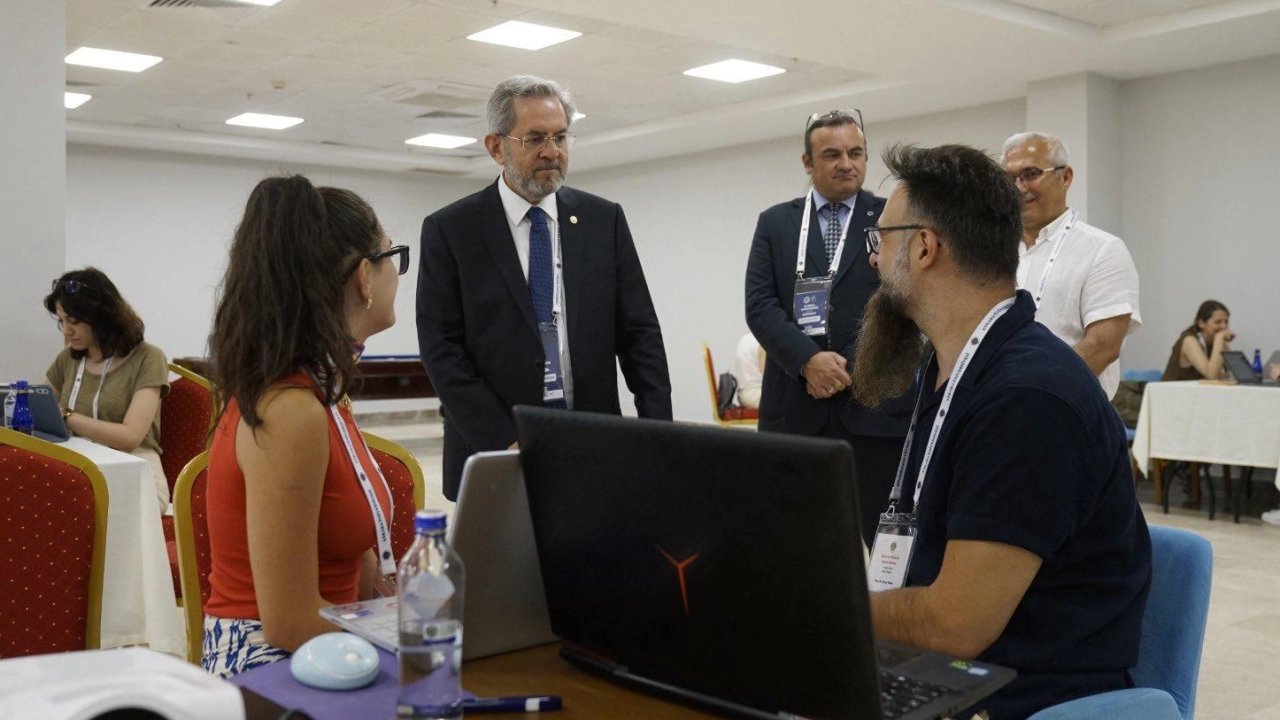Ankara Üniversitesi gelecek stratejileri belirliyor