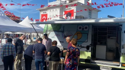 Bursa Nilüfer'in Gezici Kütüphanesi Mudanya'ya konuşlandı