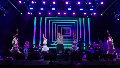 Çim Konserleri’nde Mustafa Sandal coşkusu
