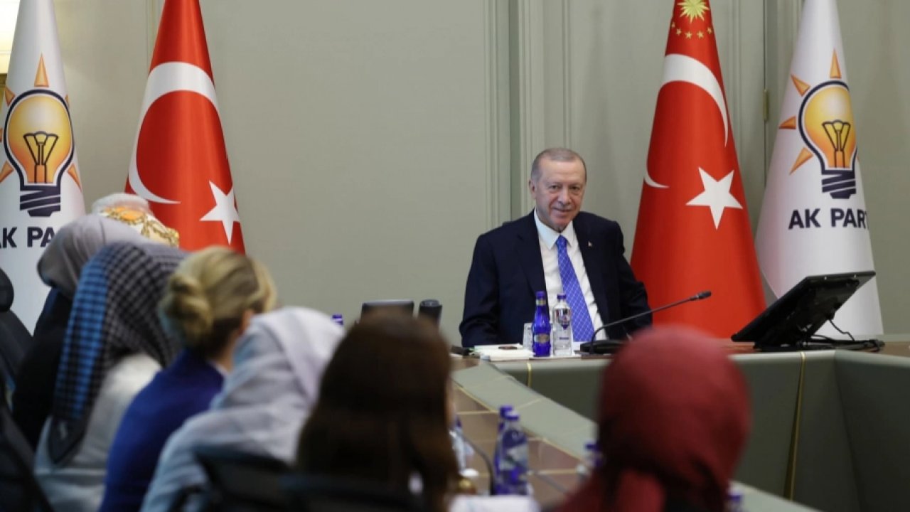 Cumhurbaşkanı Erdoğan, AK Partili kadın belediye başkanlarıyla buluştu