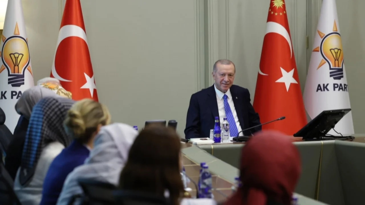 Cumhurbaşkanı Erdoğan, AK Partili kadın belediye başkanlarıyla buluştu
