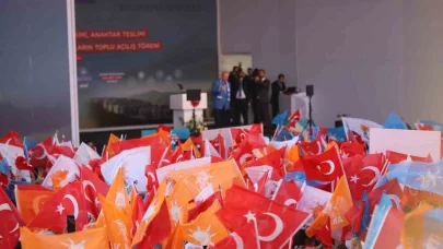 Cumhurbaşkanı Erdoğan: "Yılbaşına kadar deprem bölgemizde 453 bin bağımsız bölümü tamamlamak niyetindeyiz"