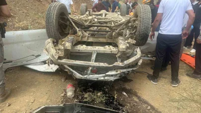 Hakkari’de trafik kazası: 3 ağır yaralı
