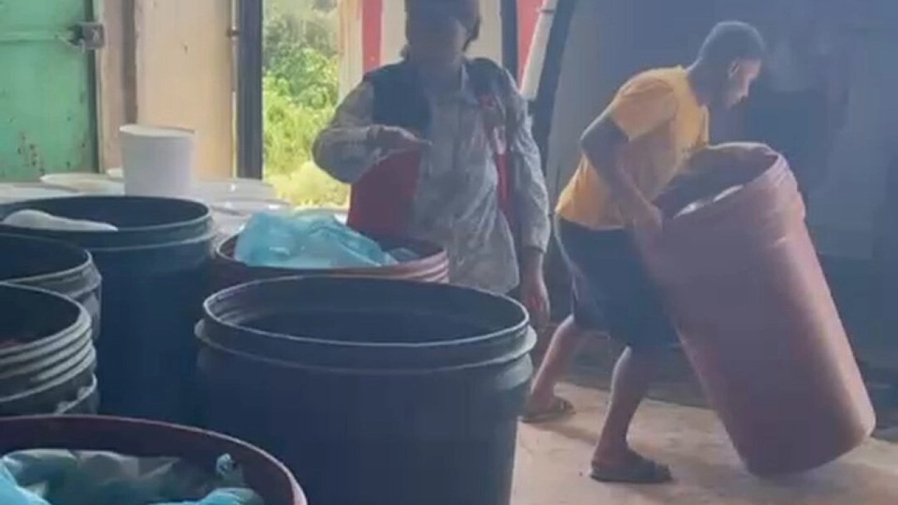 Hatay’da 36 ton salça posası tespit edildi!
