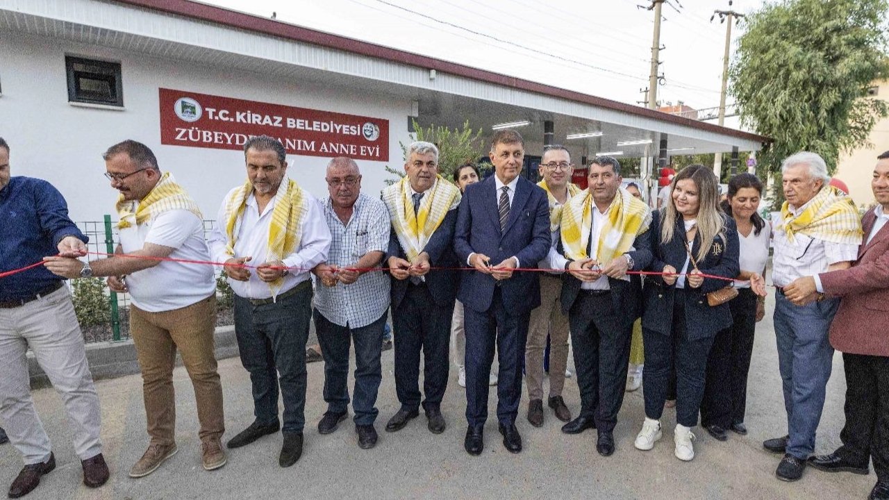 Mimar Ferdi Zeyrek Parkı ve Zübeyde Hanım Anne Evi açıldı
