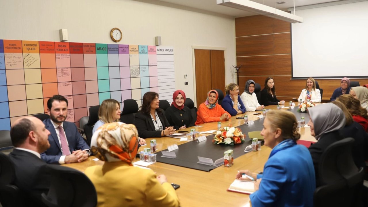 Zekiye Tekin, AK Parti Kadın Kolları istişare toplantısına katıldı 