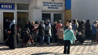 Bursa Karacabey'den öğrencilere kırtasiye çeki desteği