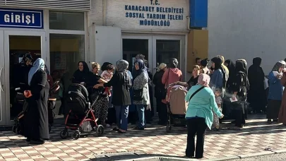 Bursa Karacabey'den öğrencilere kırtasiye çeki desteği
