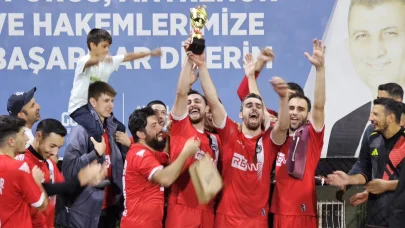 Gölcük Belediye Başkanlık Kupası’nda zafer İhsaniyespor’un