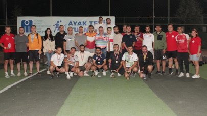 İMO Bursa Şubesi’nden ayak tenisi turnuvası